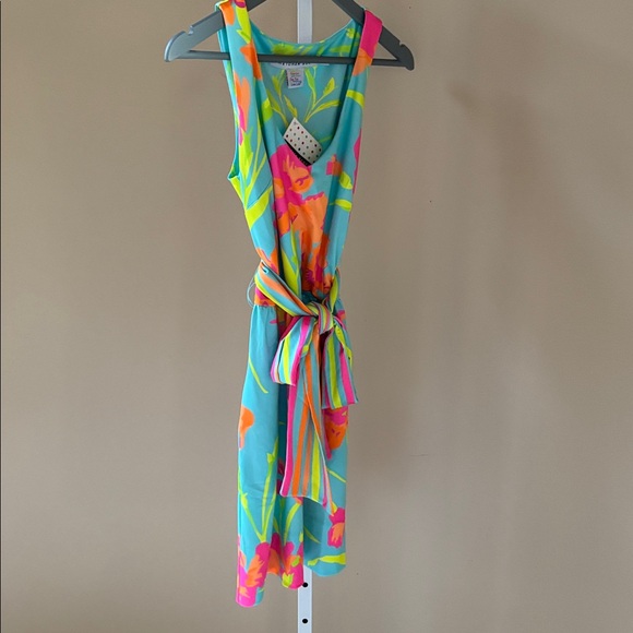 Vibrant Floral Sleeveless Dress - Picture 2 of 6